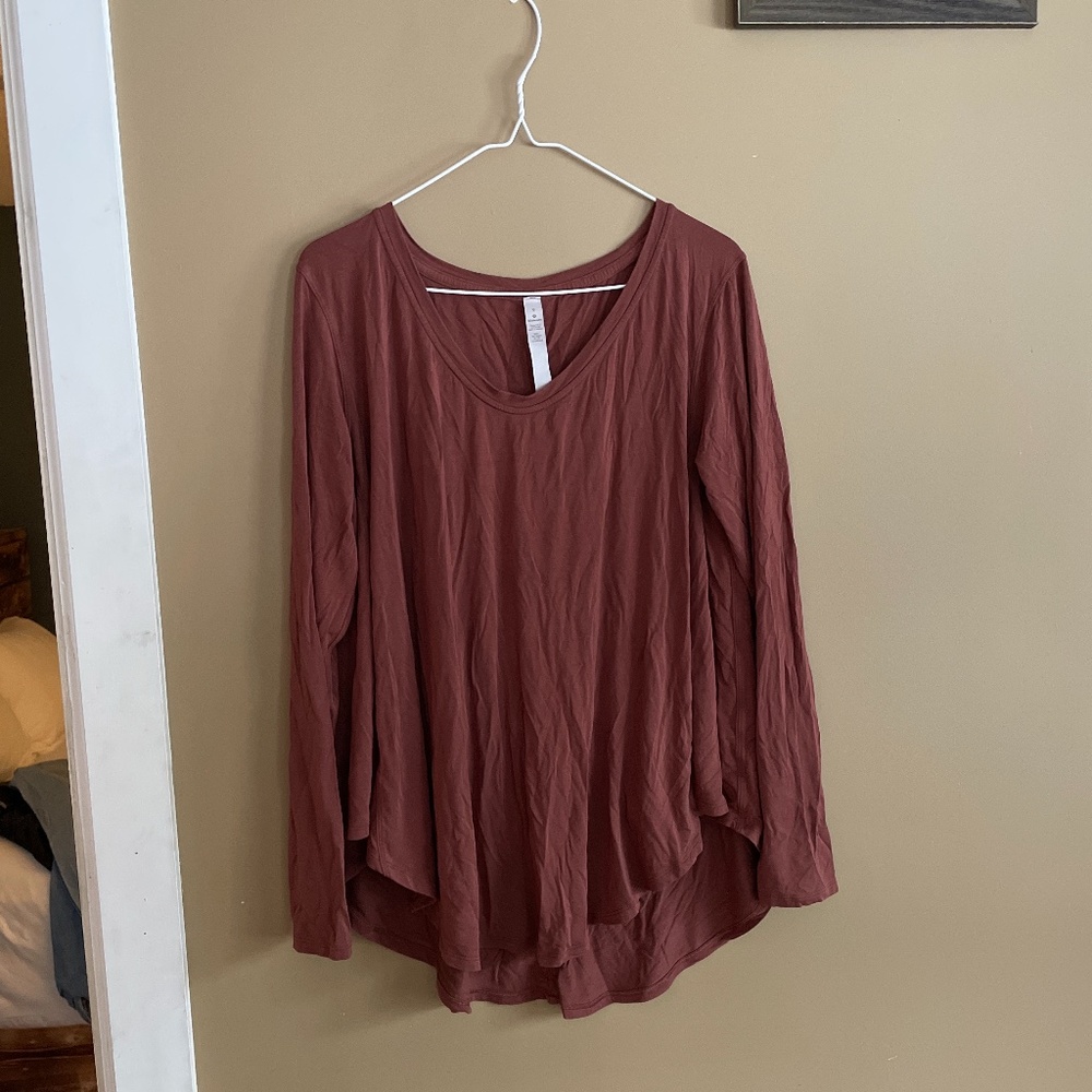 Lululemon long sleeve shirt